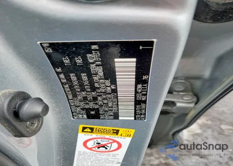 2018 Toyota Highlander Le z USA, uszkodzony, nr VIN 5TDBZRFH6JS877753